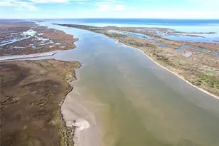 1104 Mayes, Crystal Beach, TX 77650 - Photo 49