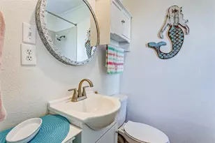 1104 Mayes, Crystal Beach, TX 77650 - Photo 21