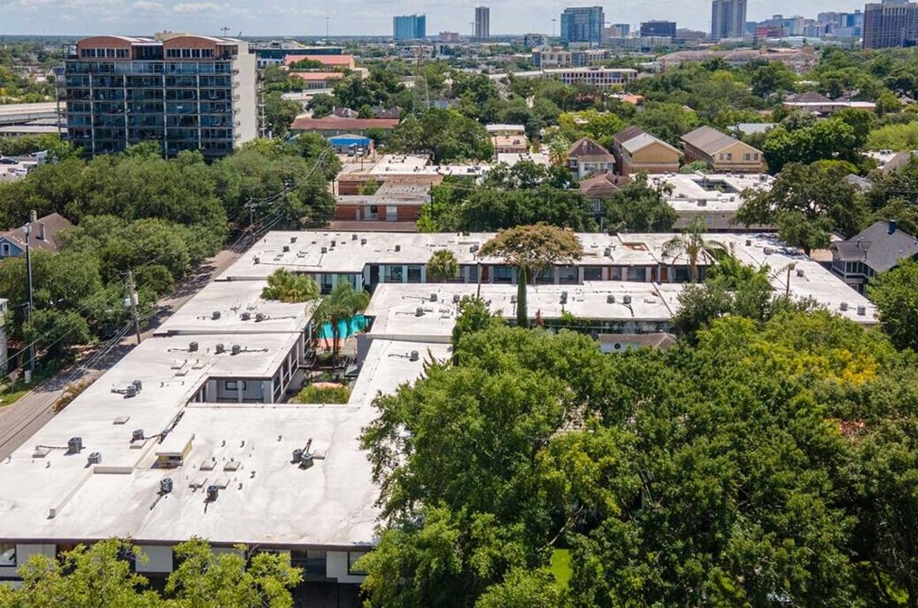 219 Marshall St, Houston TX  77006-4575 exterior