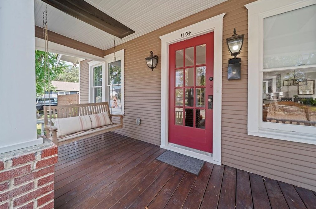 1104 16 St, Houston TX  77008-3429 exterior
