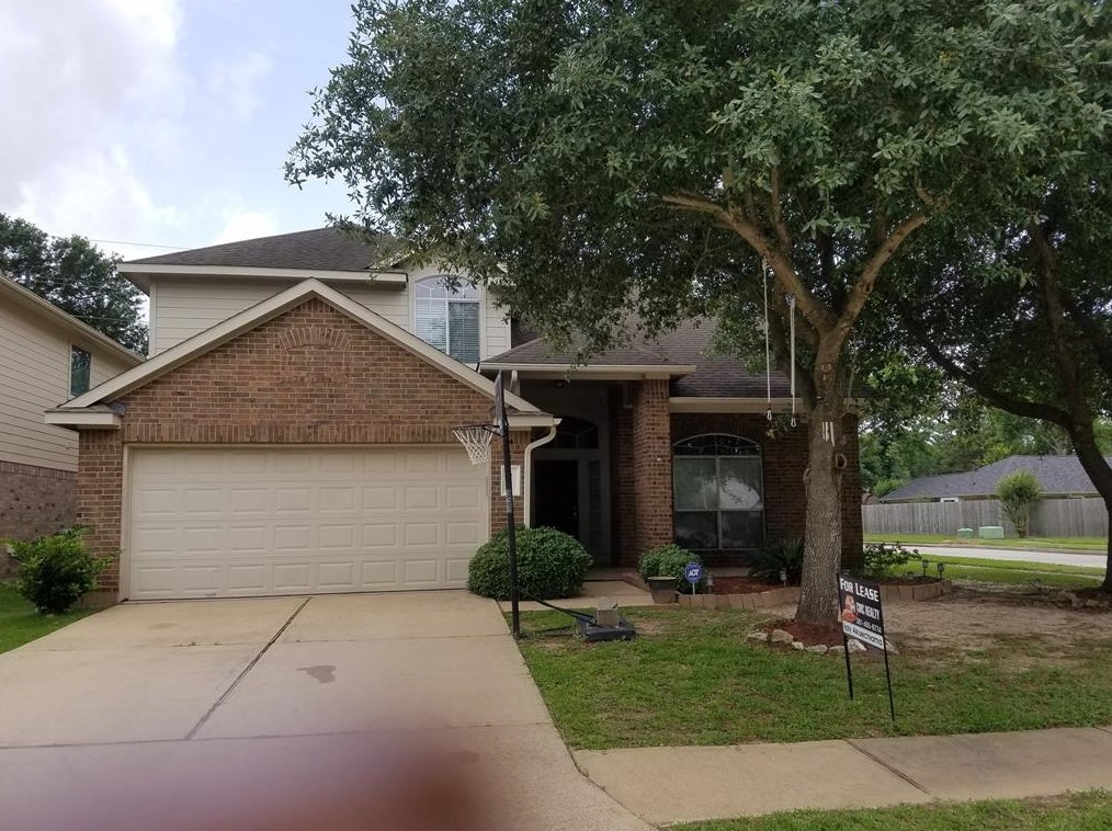3239 Amber Meadow Dr, Katy TX  77449-4944 exterior