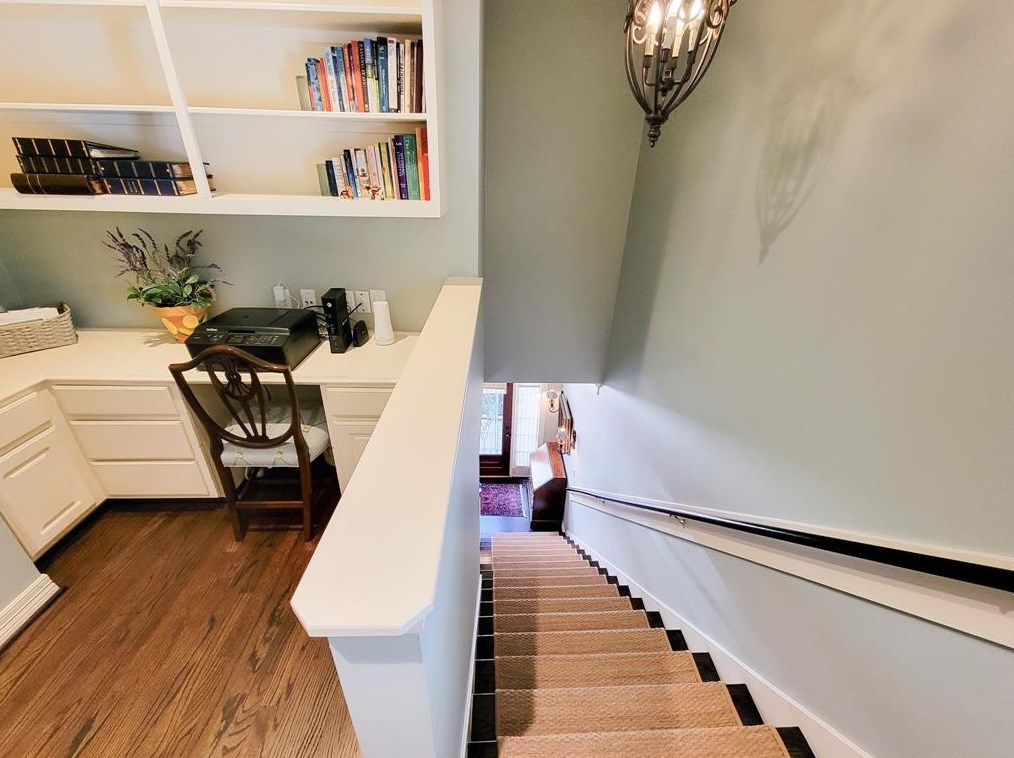 5807 Inwood Park Ct, Houston TX 77057-3196 exterior