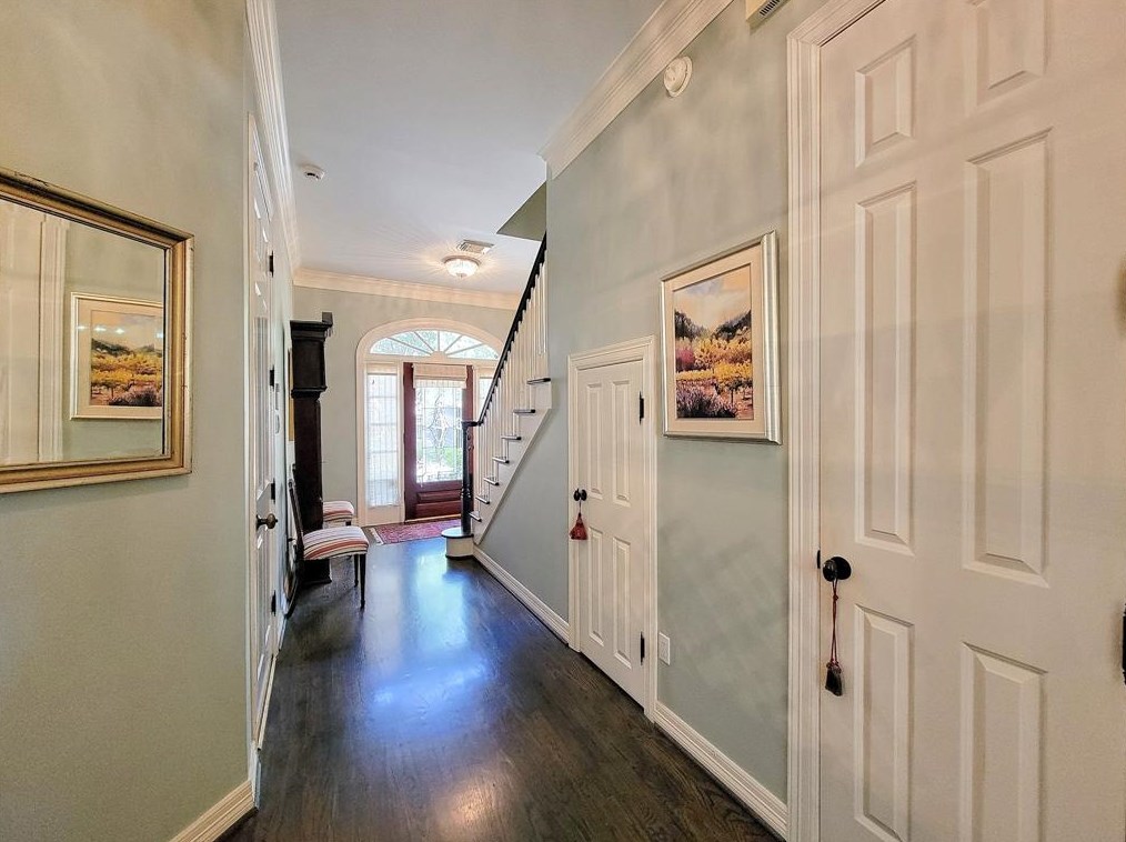 5807 Inwood Park Ct, Houston TX 77057-3196 exterior