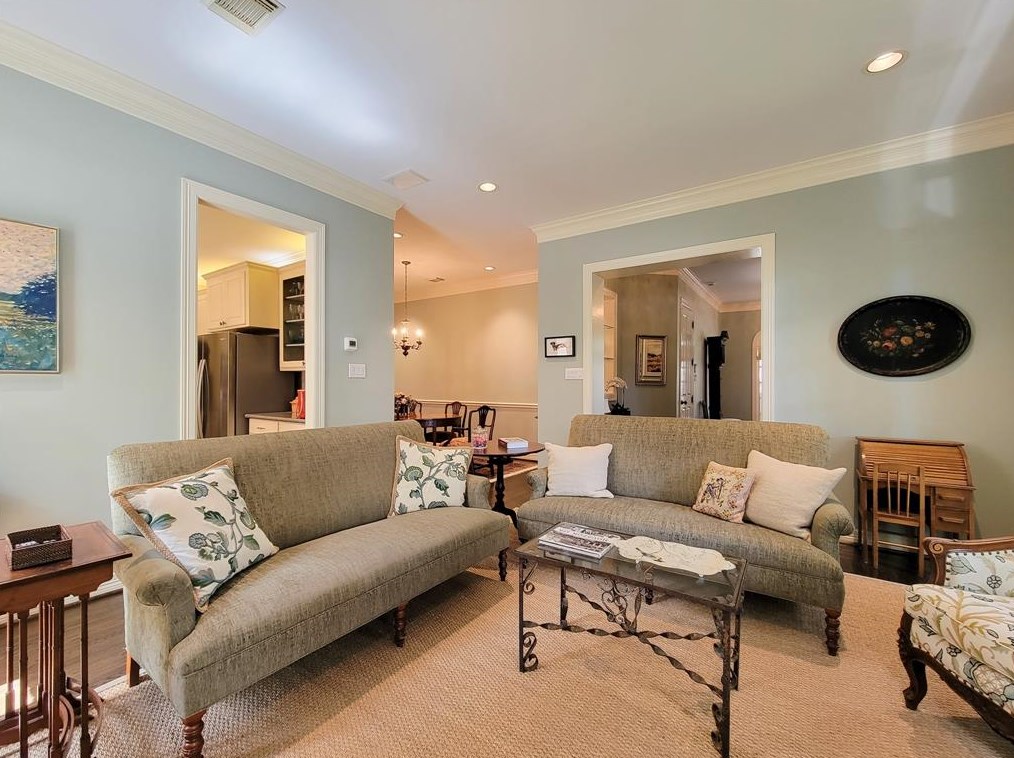 5807 Inwood Park Ct, Houston TX 77057-3196 exterior