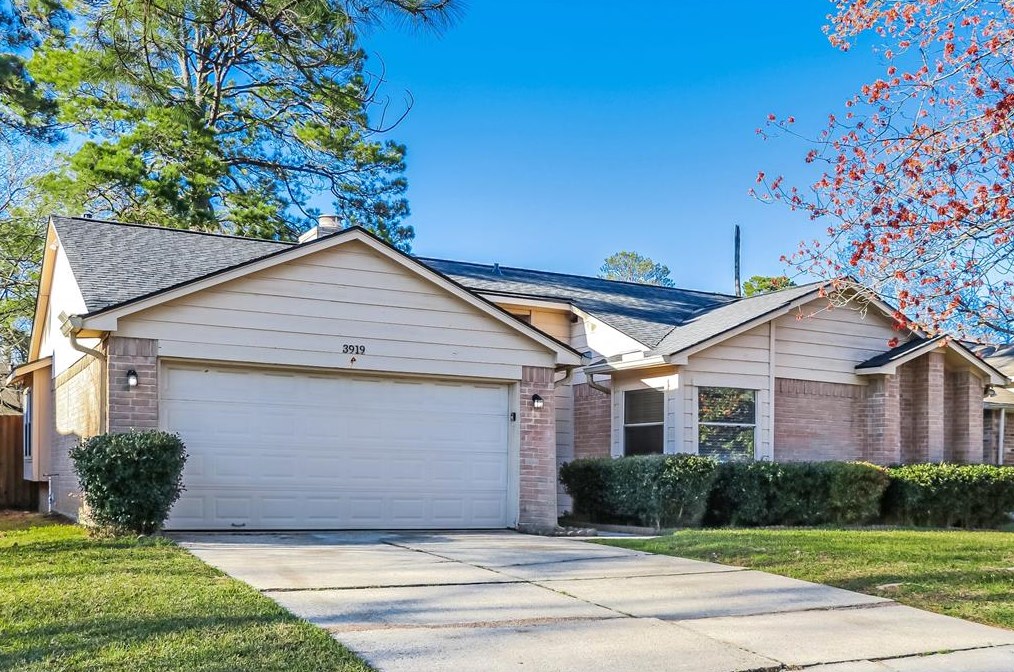 3919 Monteith Dr, Spring TX  77373-8815 exterior