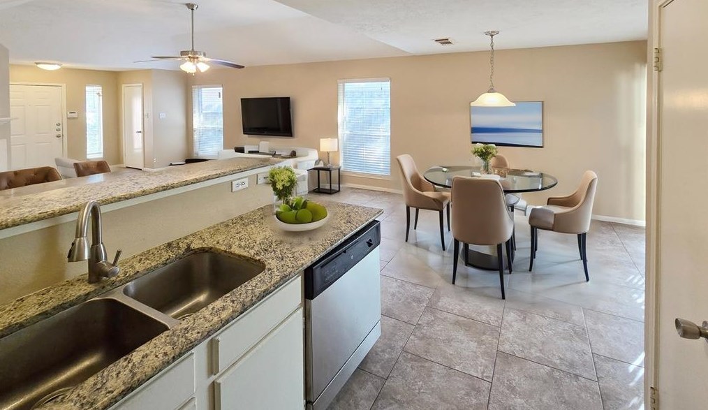 10307 Bushy Creek Dr, Houston TX  77070-4701 exterior