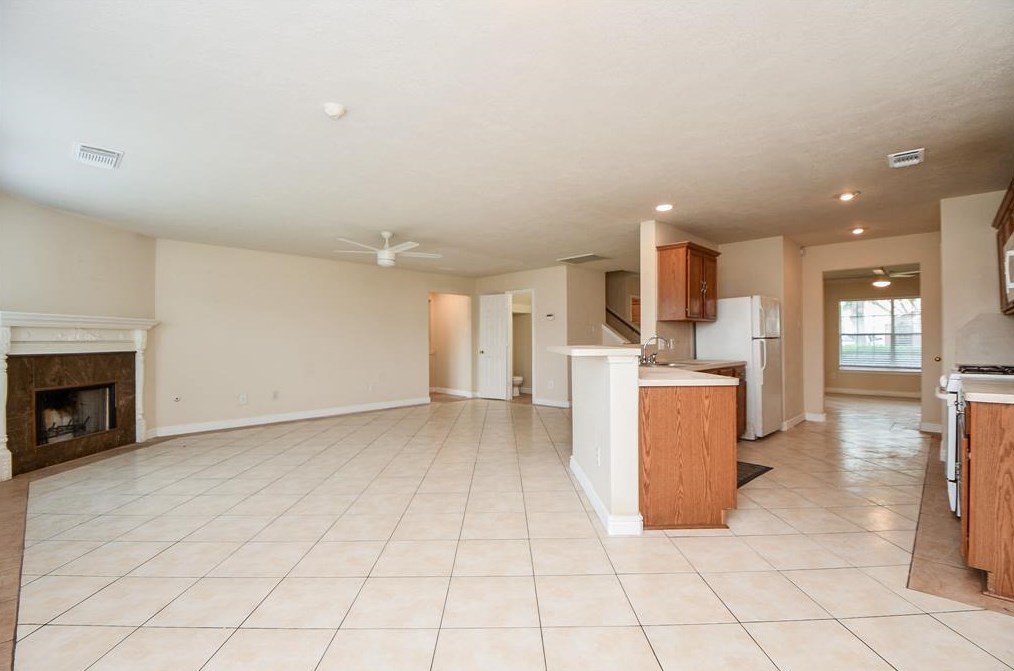 6626 Barker Bnd Ln, Katy TX  77449-0118 exterior