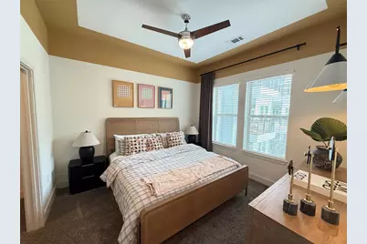 641 W Crosstimbers Street #706, Houston, TX 77018 - Photo 5