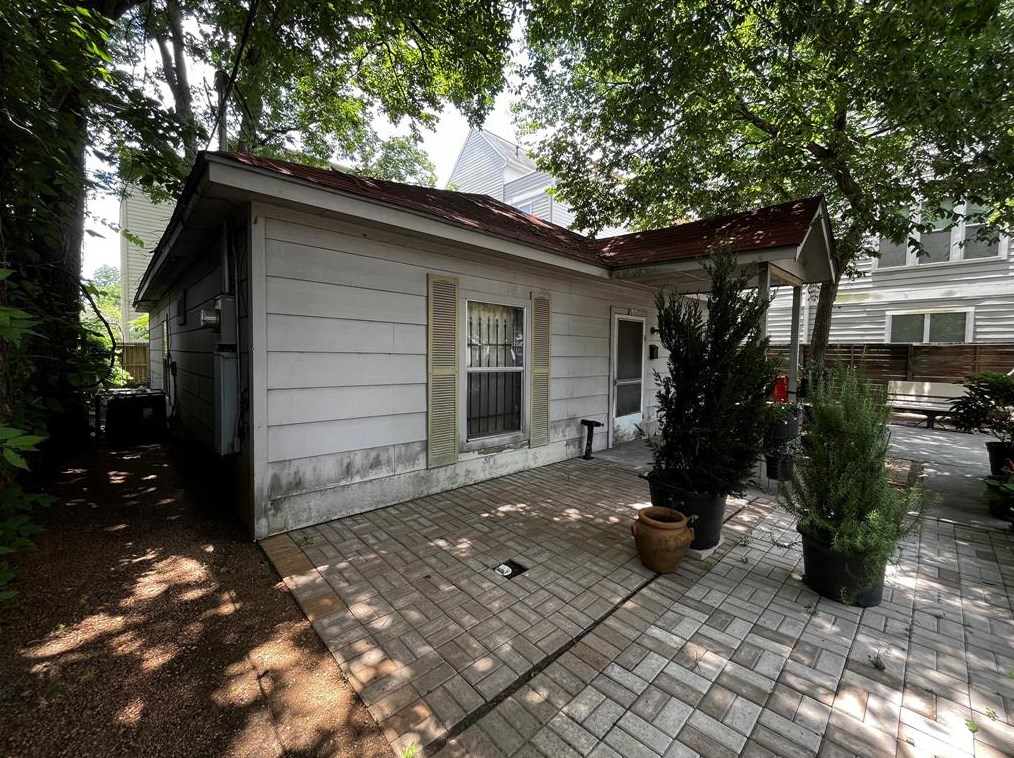 2908 Baer St, Houston TX  77020-5906 exterior