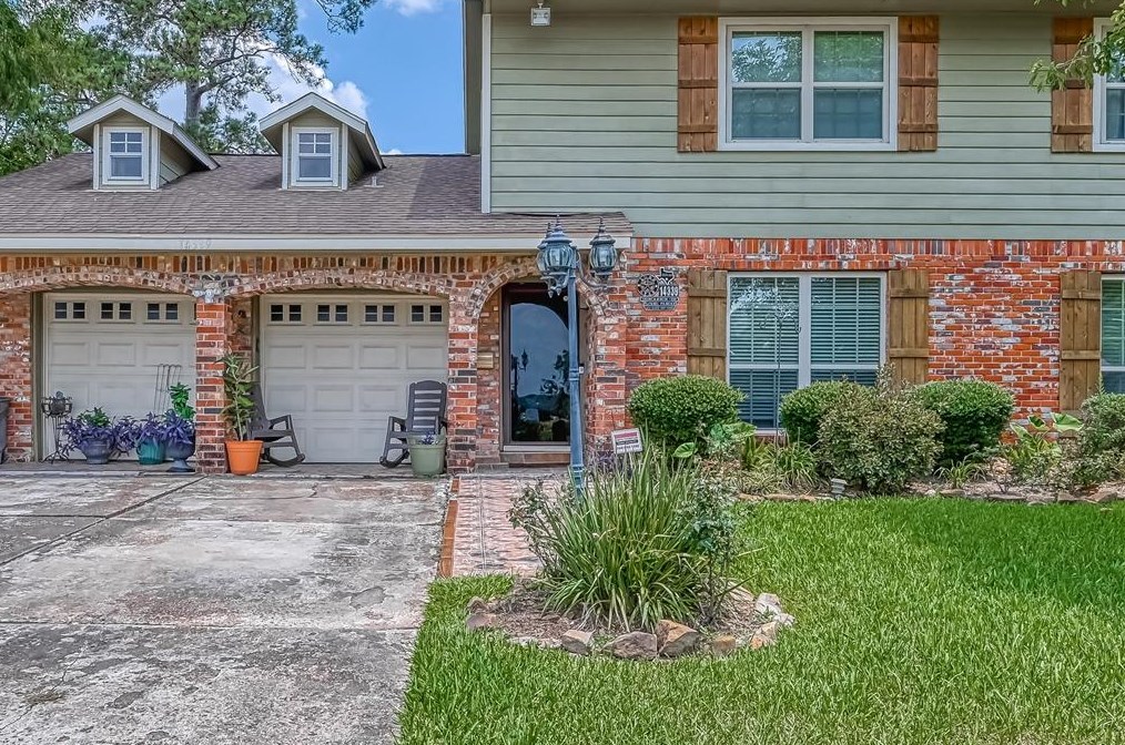 14339 Duncannon Dr, Houston TX  77015-2419 exterior