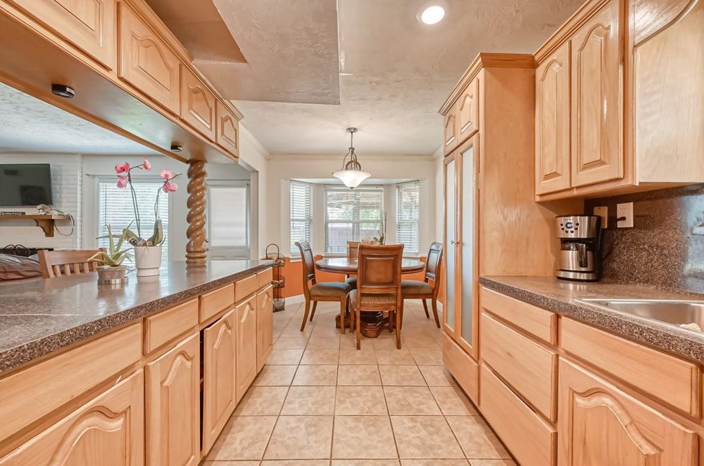 14339 Duncannon Dr, Houston TX  77015-2419 exterior