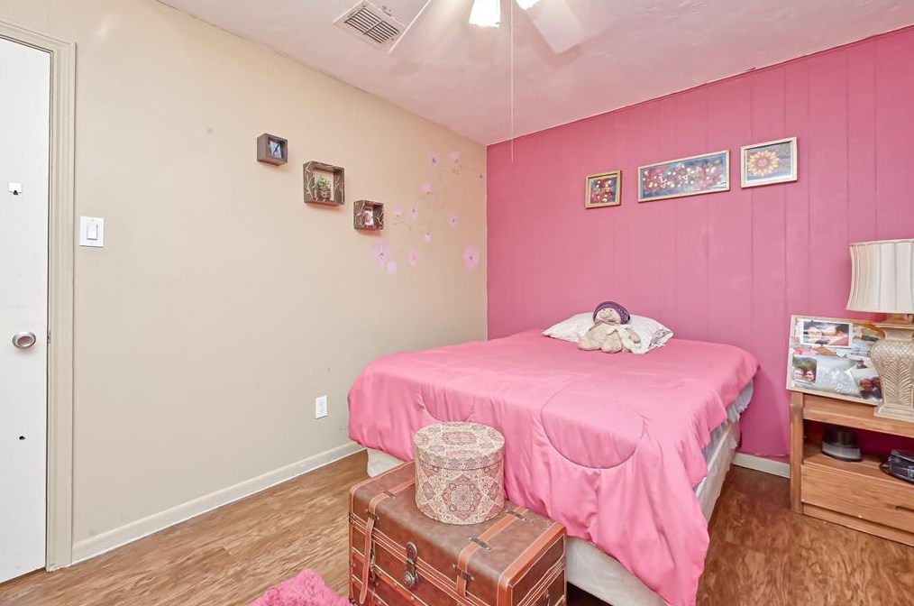 14339 Duncannon Dr, Houston TX  77015-2419 exterior