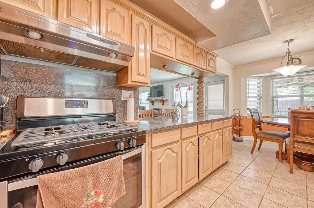 14339 Duncannon Dr, Houston TX  77015-2419 exterior