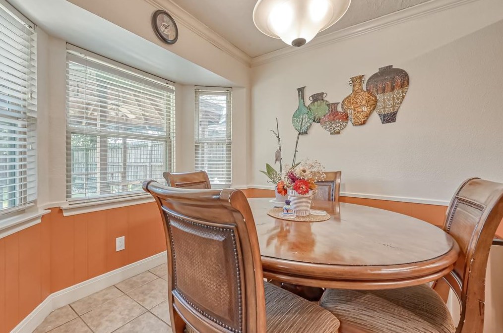 14339 Duncannon Dr, Houston TX  77015-2419 exterior