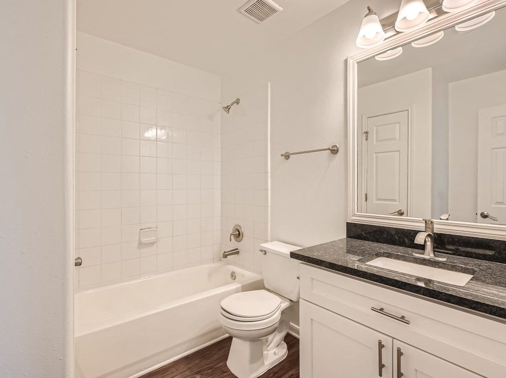 13906 Sorrel Grv Ct, Houston TX  77047-4531 exterior