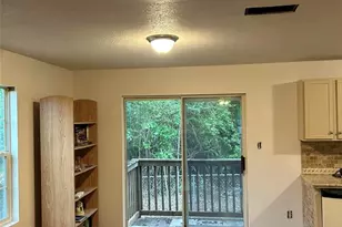 273 Glenda Dr, Livingston, TX 77351 - Photo 7