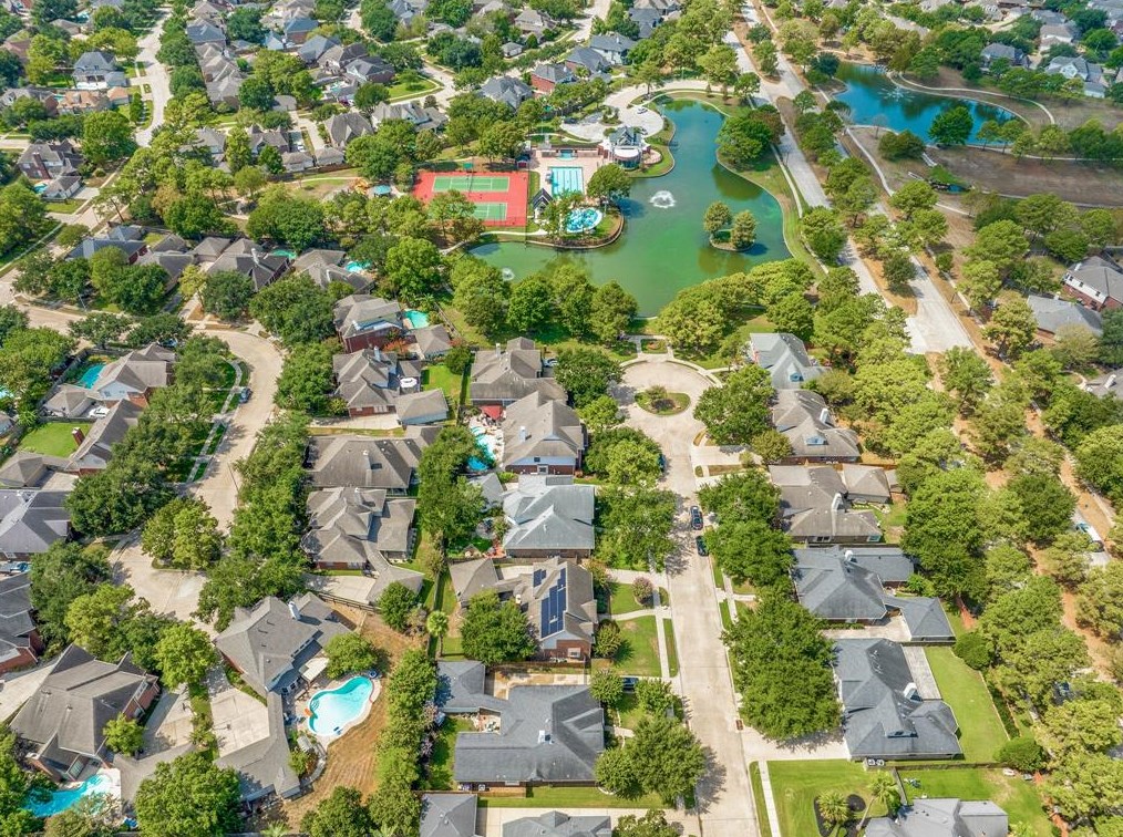 17111 Copper Shr Dr, Houston TX  77095-4331 exterior