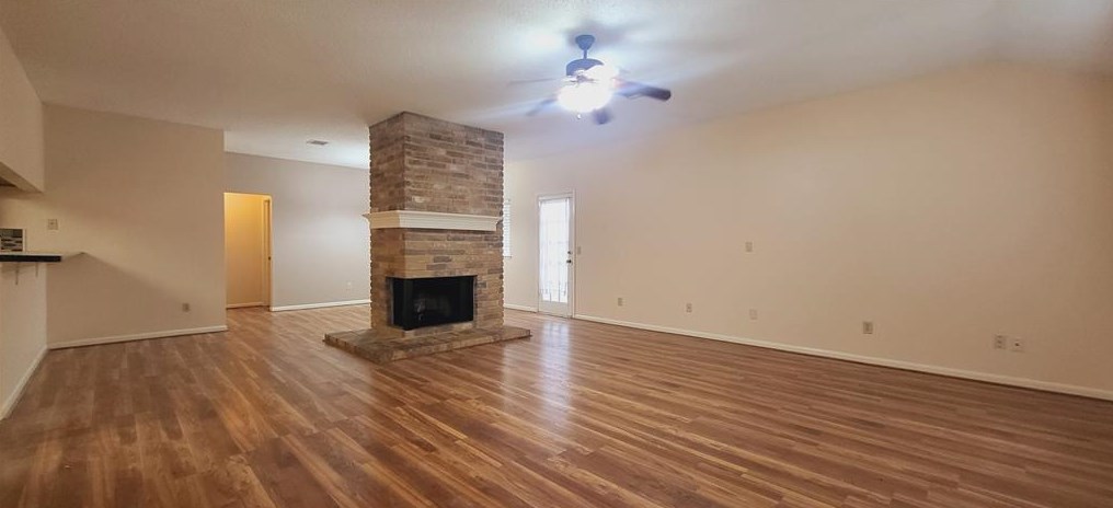 9322 Towerstone Dr, Spring TX  77379-4464 exterior