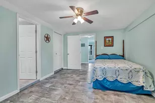 14 Dolphin St, Bayou Vista, TX 77563 - Photo 13
