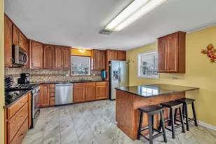 14 Dolphin St, Bayou Vista, TX 77563 - Photo 21