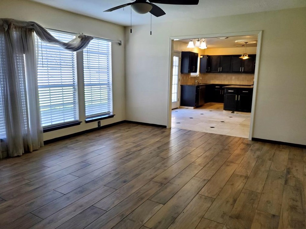 11526 Meadowchase Dr, Houston TX  77065-4909 exterior