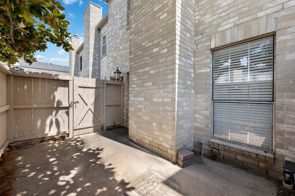 2844 Holly Hall, Houston TX  77054-4146 exterior