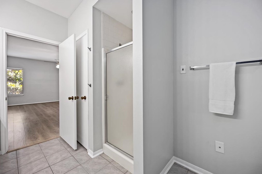 2844 Holly Hall, Houston TX  77054-4146 exterior