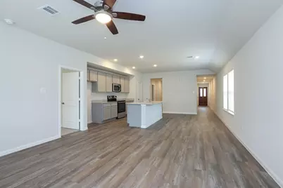 26439 Lakeshore Drive, Hempstead, TX 77445 - Photo 5
