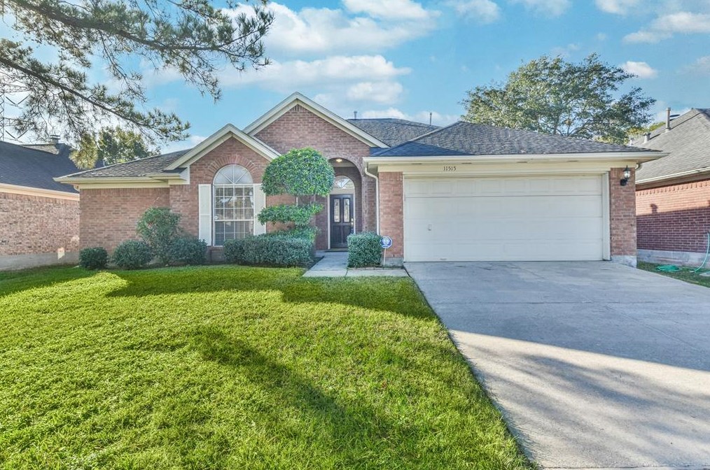 11515 Turtle Lake Dr, Houston TX  77064-2230 exterior