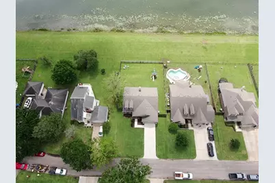 233 Twin Lakes Boulevard, West Columbia, TX 77486 - Photo 41