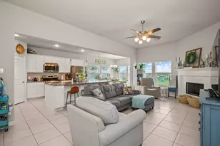 233 Twin Lakes Blvd, West Columbia, TX 77486 - Photo 7