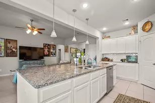 233 Twin Lakes Blvd, West Columbia, TX 77486 - Photo 15