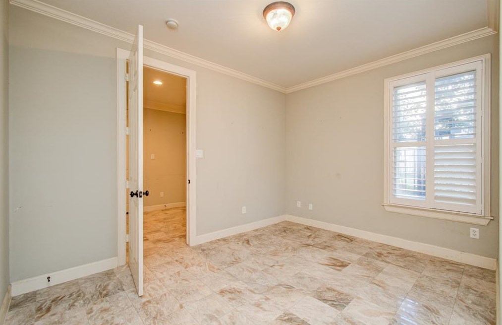 1402 Wichita St, Houston TX  77004-5747 exterior