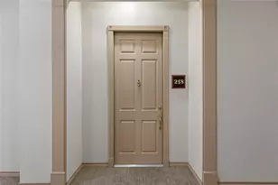 2400 McCue Rd, Houston, TX 77056 - Photo 15