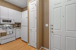 2400 McCue Rd, Houston, TX 77056 - Photo 5