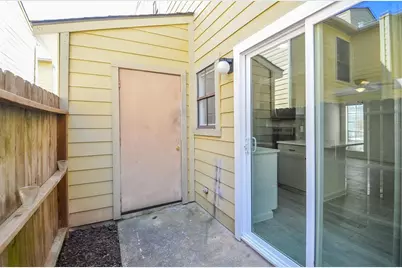 10501 South Drive #300, Houston, TX 77099 - Photo 5