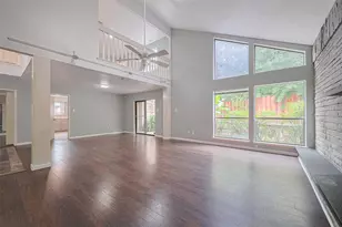 2107 Shadowbriar Dr, Houston, TX 77077 - Photo 11