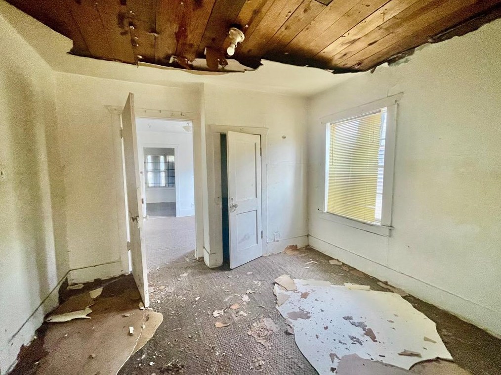 3409 Sealy St, Galveston TX 77550-3811 exterior