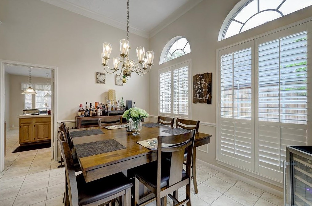 1330 Westwick Forest Ln, Houston TX  77043-4567 exterior