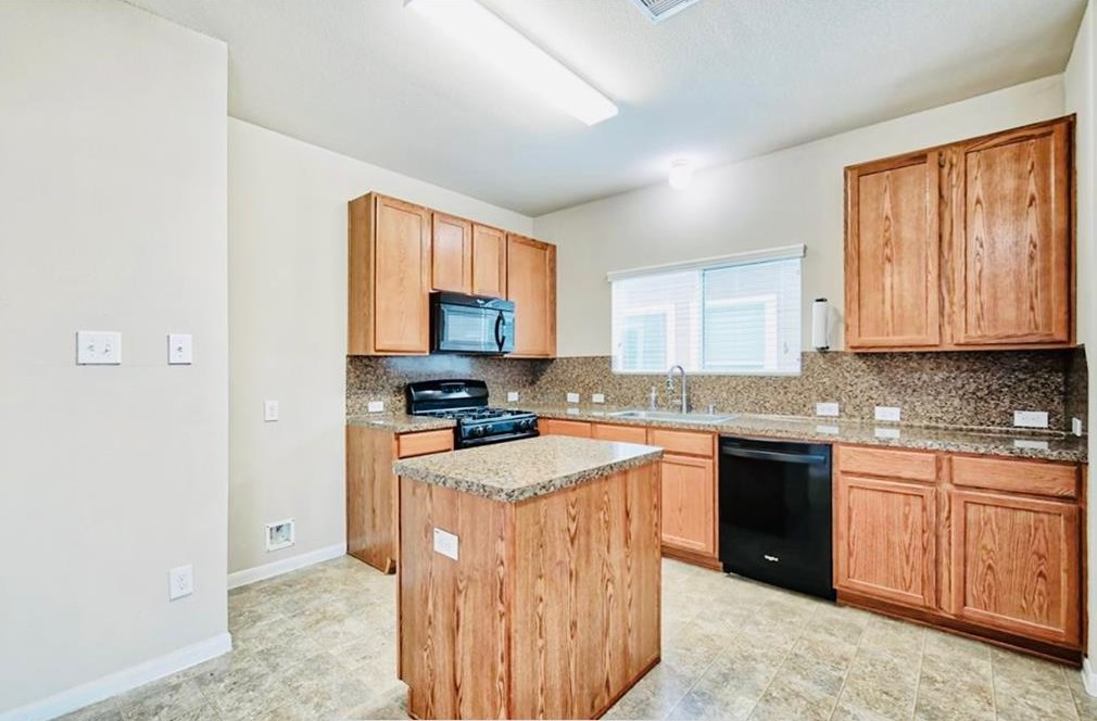 4063 Mossy Place Ln, Spring TX  77388-3574 exterior
