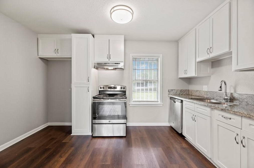 3711 Zephyr, Houston TX  77021-2517 exterior
