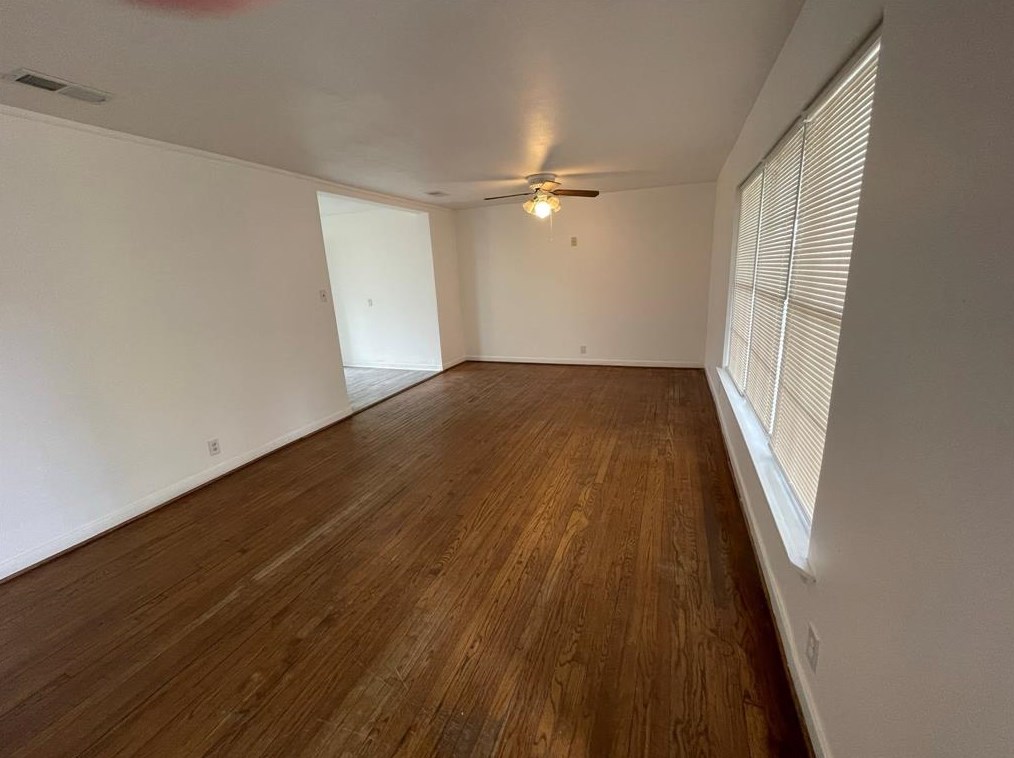 8210 Albacore Dr, Houston TX  77074-7436 exterior