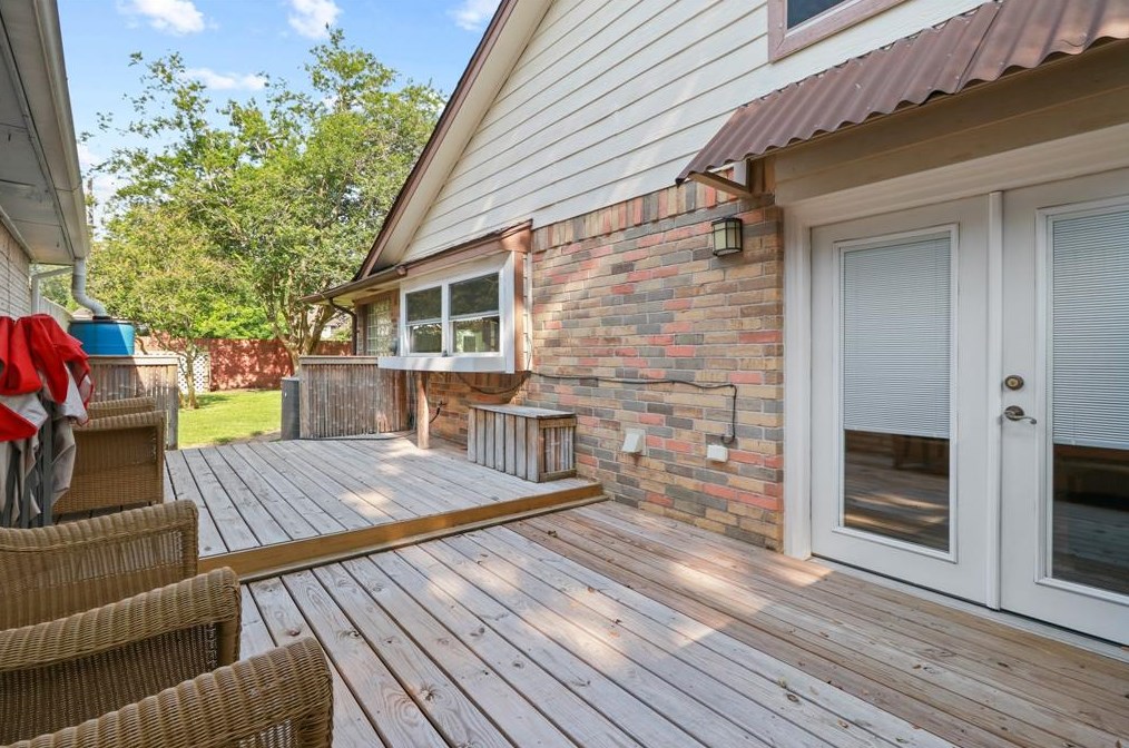 3418 Woodmere Ln, Sugar Land TX  77478-5225 exterior