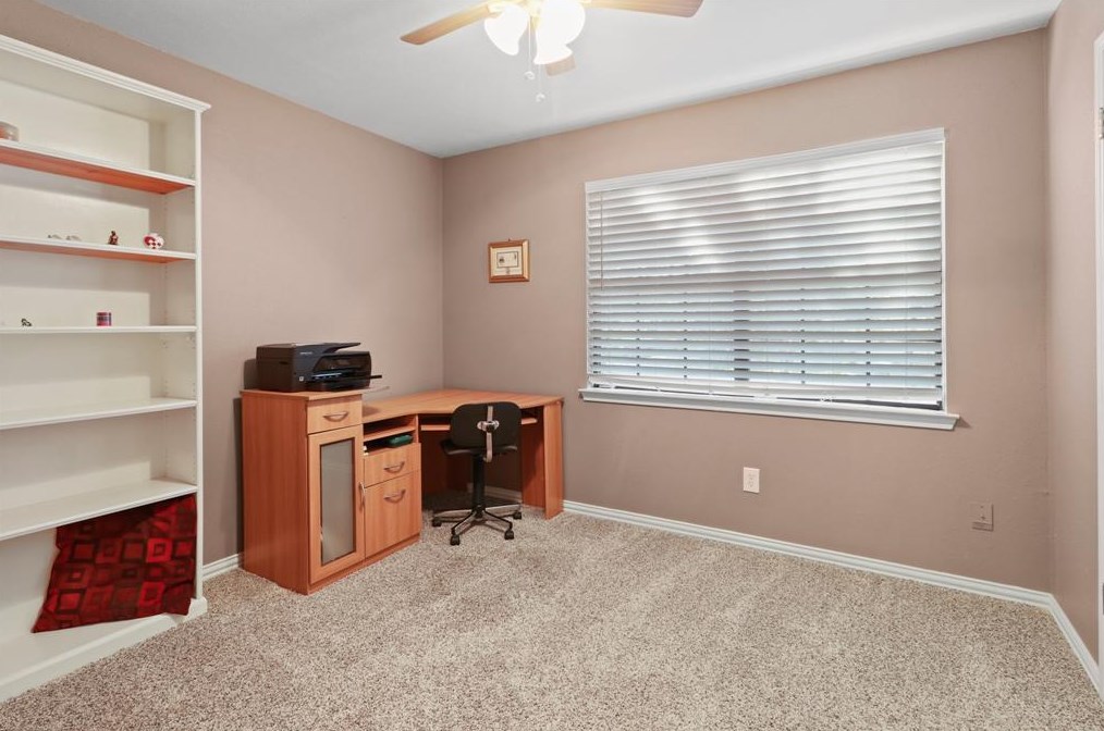 3418 Woodmere Ln, Sugar Land TX  77478-5225 exterior