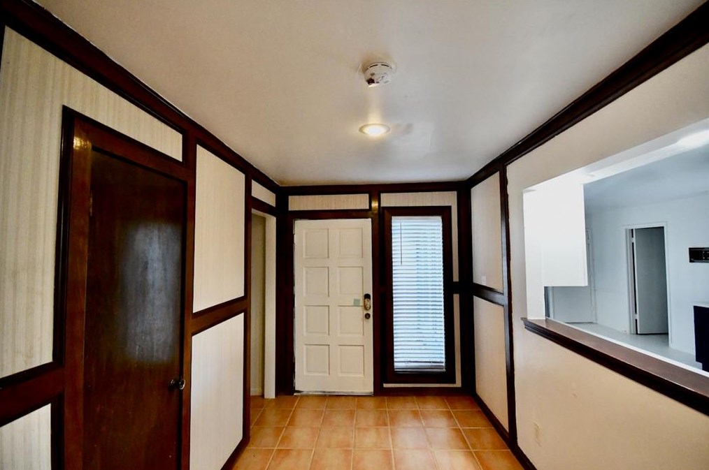 6115 Rollingbrook Dr, Houston TX  77096-5655 exterior