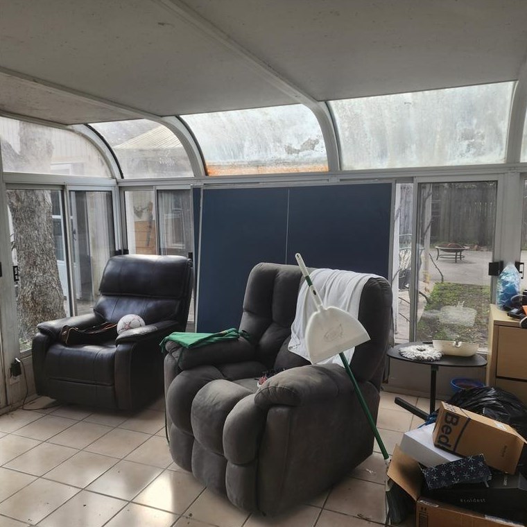 4323 Marlborough Dr, Houston TX  77092-7526 exterior