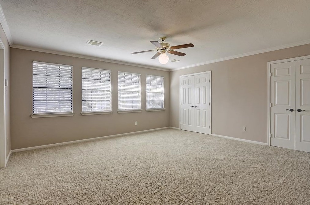 11810 Orch Mtn Dr, Houston TX  77059-5518 exterior