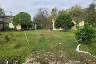 3009 Staples St, Houston, TX 77026 - Photo 1