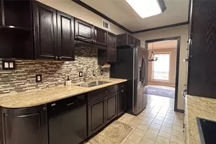 5720 Townhouse Ln, Beaumont, TX 77707 - Photo 13