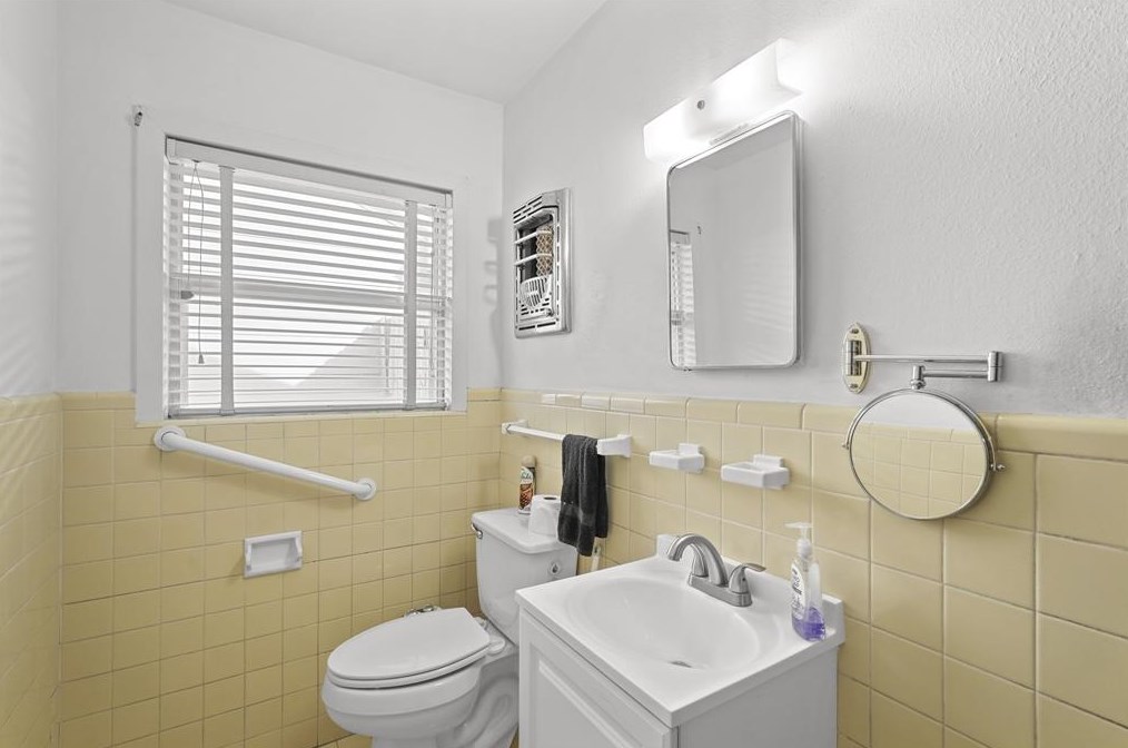 4009 Omeara Dr, Houston TX 77025-5422 exterior